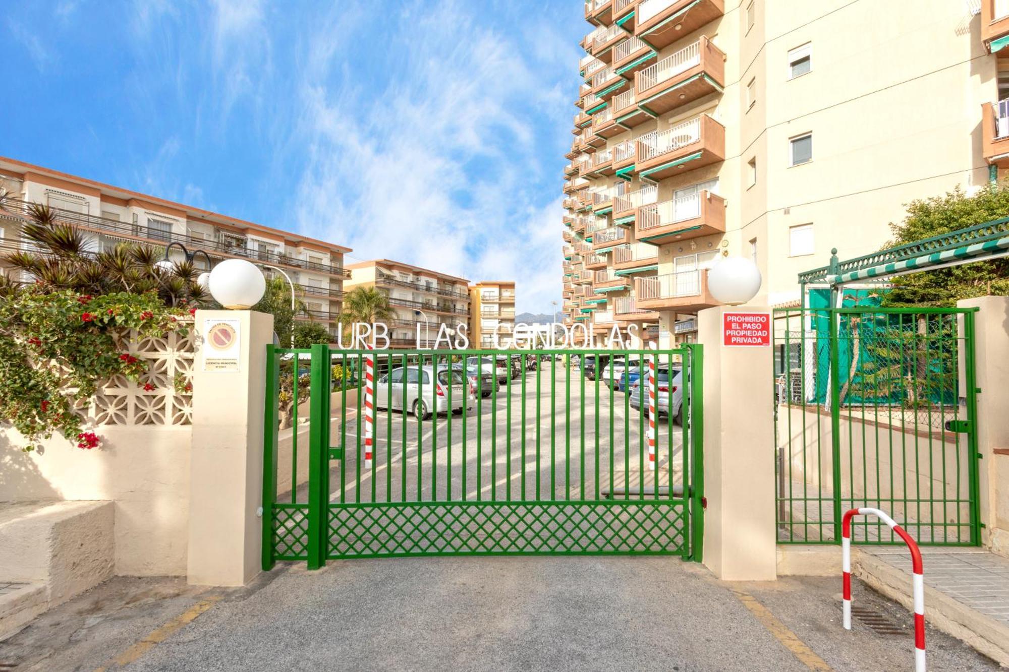 1004 - Beachfront Apartment On El Paseo, 4 Pers - Air Conditionning - Wi-Fi - Smart Tv Almunecar Bagian luar foto